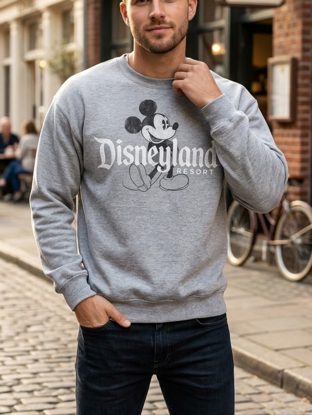 Disney Disneyland Resort Mickey Mouse Gray Crewneck Sweatshirt Men's M